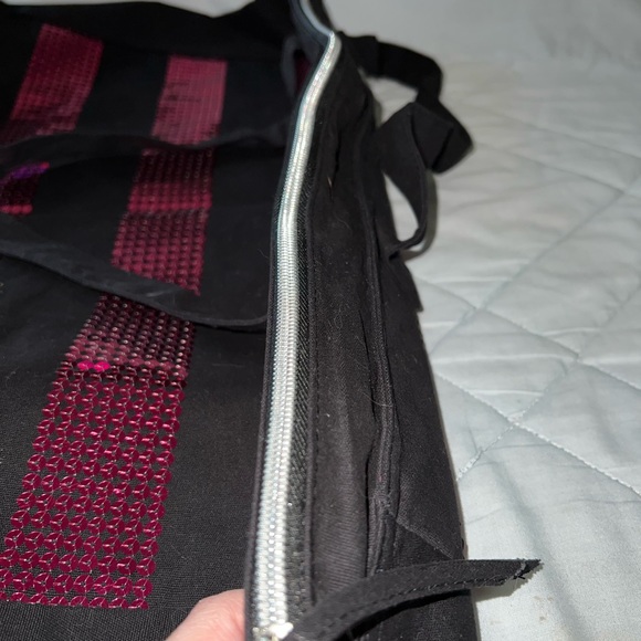 Victoria’s Secret 2014 Thanksgiving Sequinned Canvas Overnight Bag - Picture 7 of 7